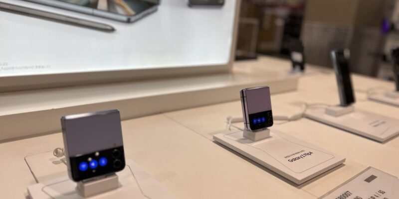 갤럭시 Z플립4 자급제 그라파이트 256G 코스트코 할인 가격 정리